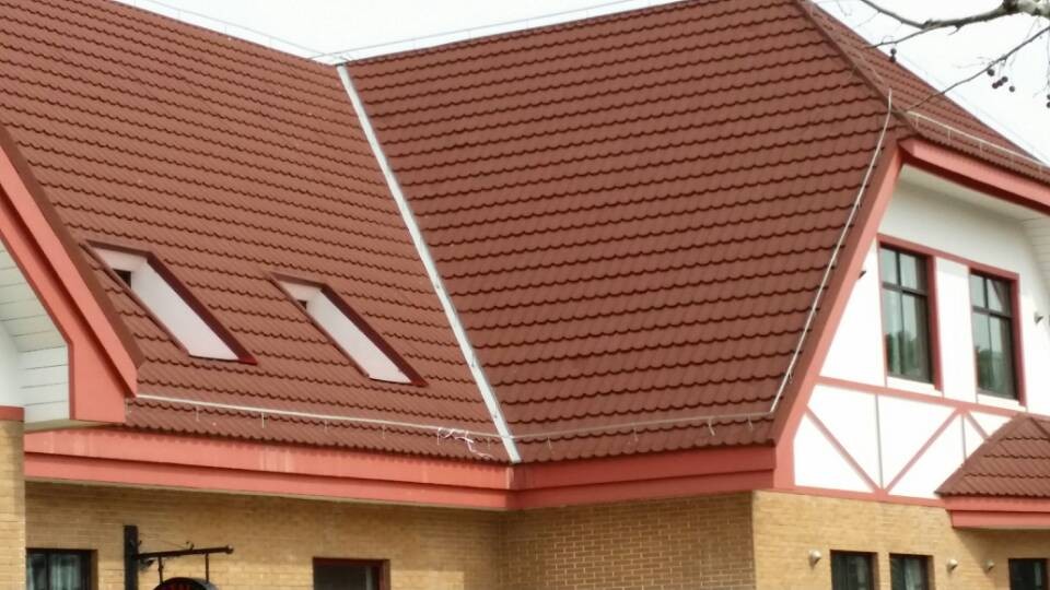 彩麟丽波金属瓦施工案例